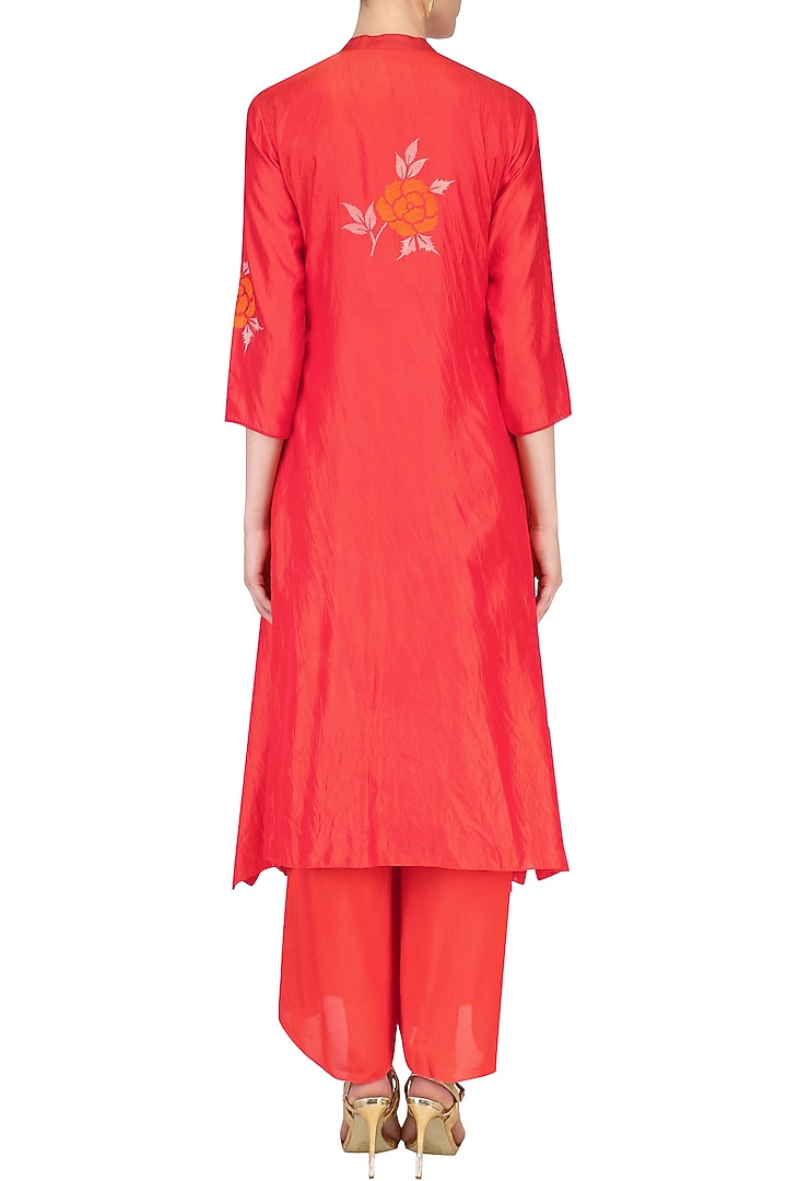 Coral rose bush trapezium hem kurta set available only at Pernia's Pop Up Shop.