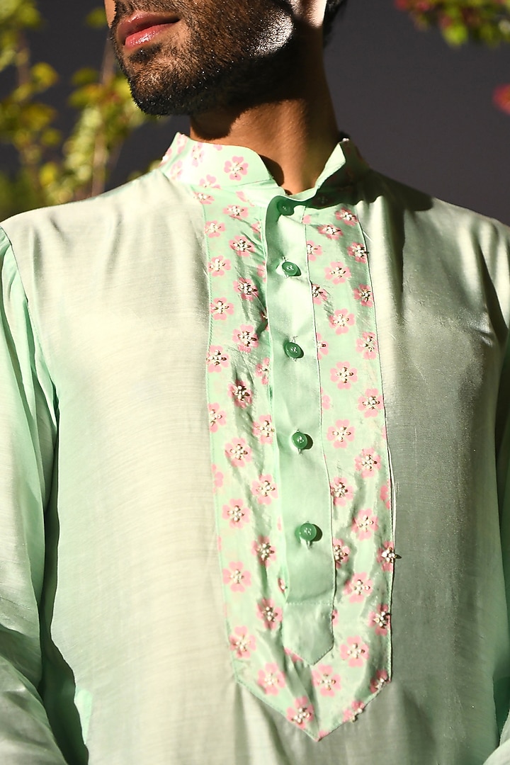 Ice Mint Floral Printed Kurta Set by Neha Chopra Tandon Men at Pernia's Pop Up Shop