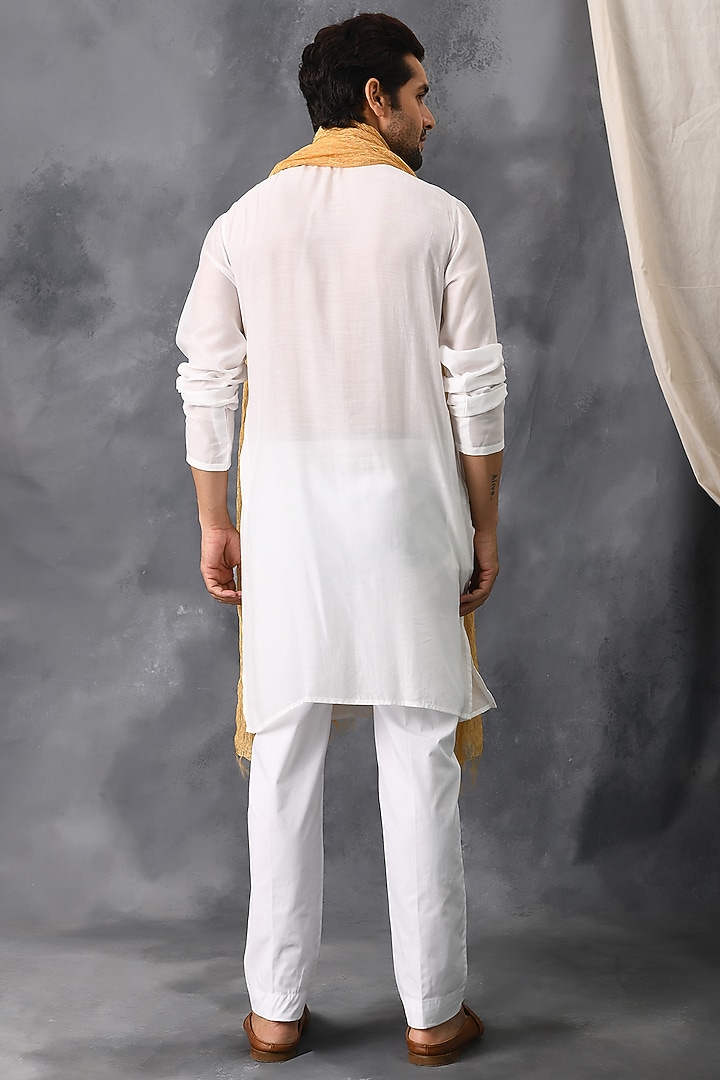 Ivory Mirror Hand Embroidered Kurta Set by Neha Chopra Tandon Men at Pernia's Pop Up Shop
