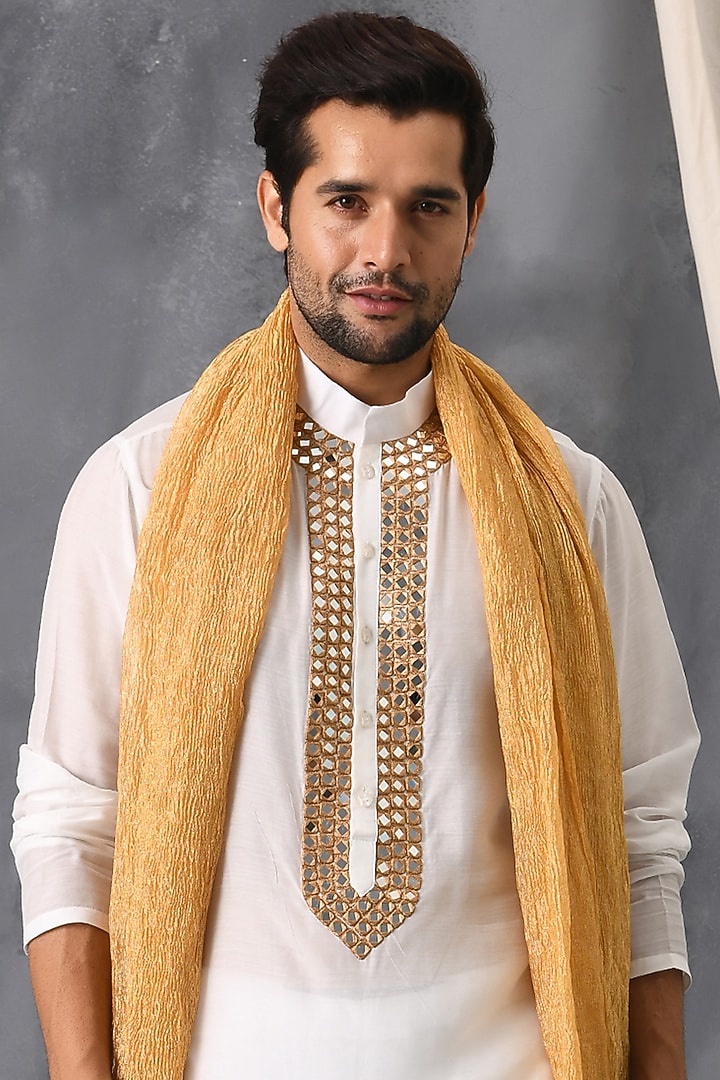 Ivory Mirror Hand Embroidered Kurta Set by Neha Chopra Tandon Men at Pernia's Pop Up Shop