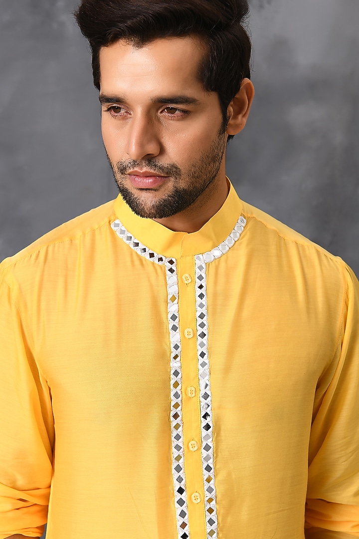 Yellow Mirror Hand Embroidered Kurta Set by Neha Chopra Tandon Men at Pernia's Pop Up Shop
