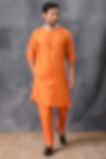 Orange Mirror Hand Embroidered Kurta Set by Neha Chopra Tandon Men at Pernia's Pop Up Shop