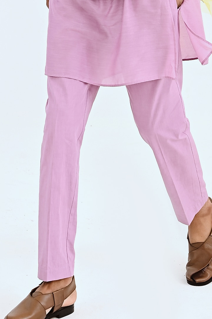 Lilac Embellished Kurta Set by Neha Chopra Tandon Men at Pernia's Pop Up Shop