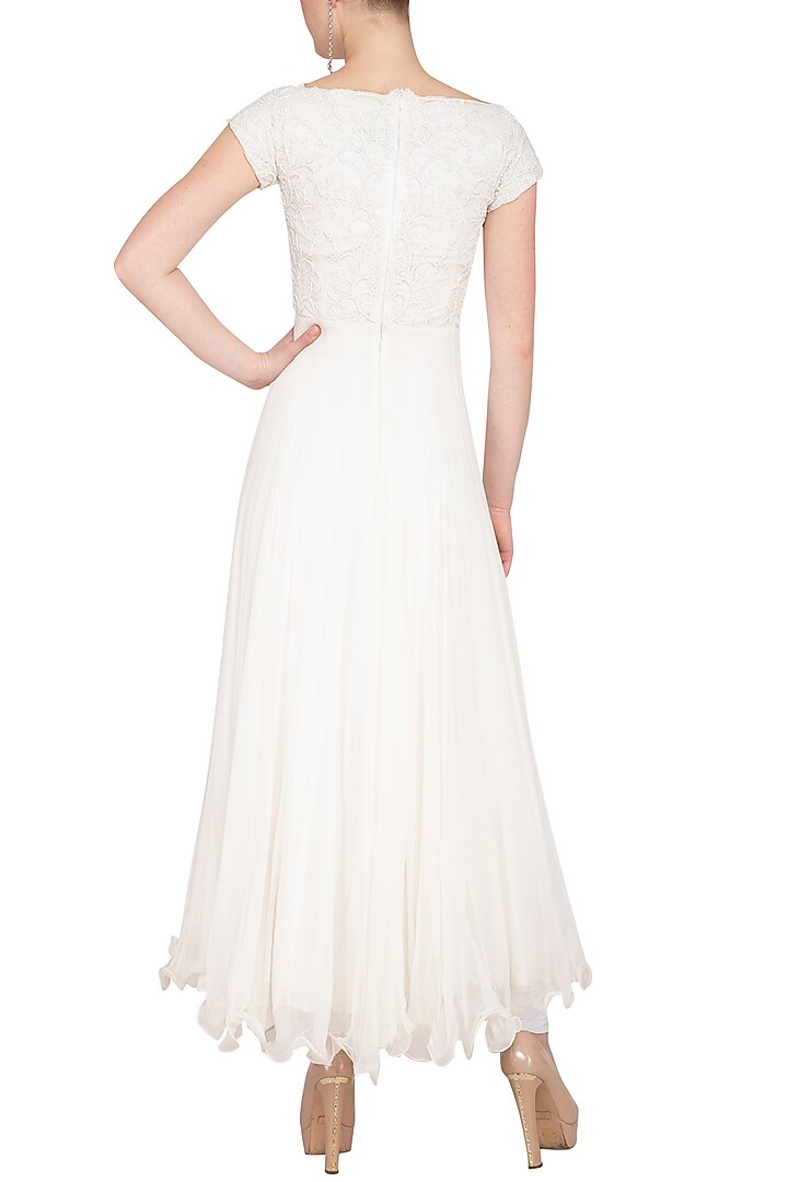 White Embroidered Peeko Wedding Anarkali Set by Neha Chopra Tandon at Pernia's Pop Up Shop
