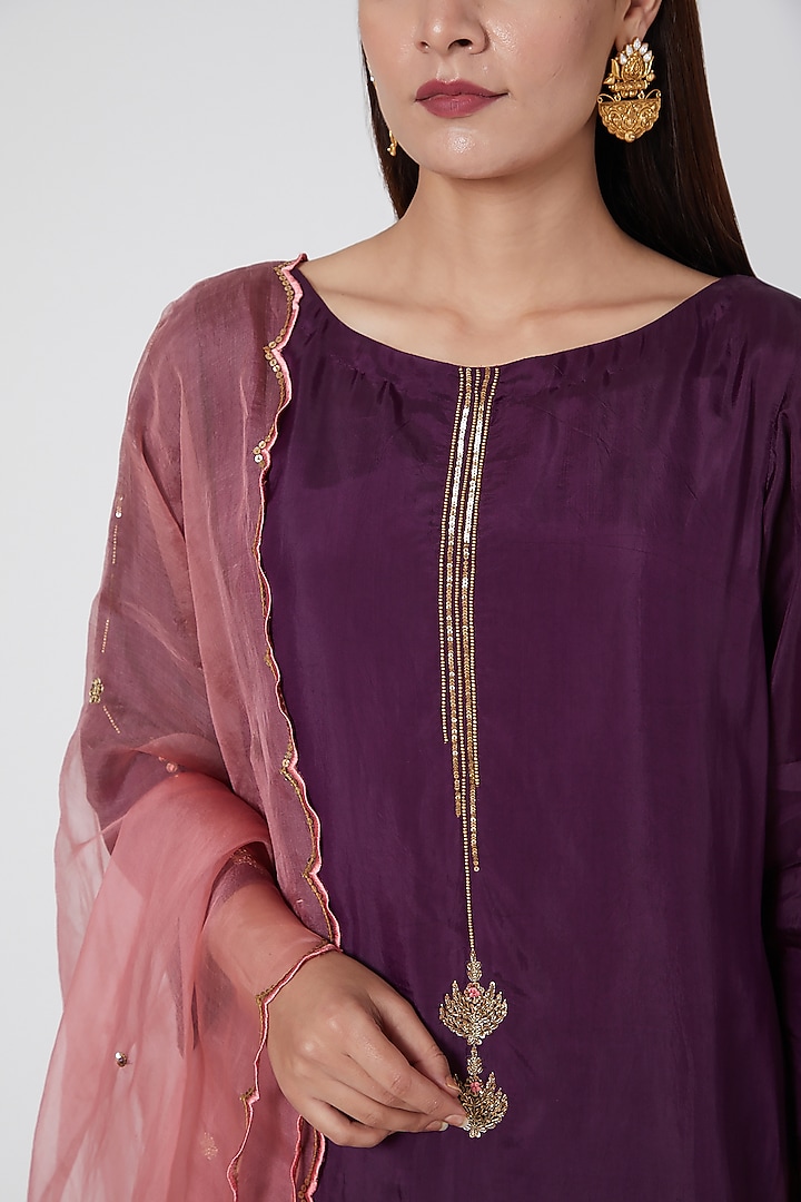 Purple & Pink Embroidered Kurta Set by POULI at Pernia's Pop Up Shop