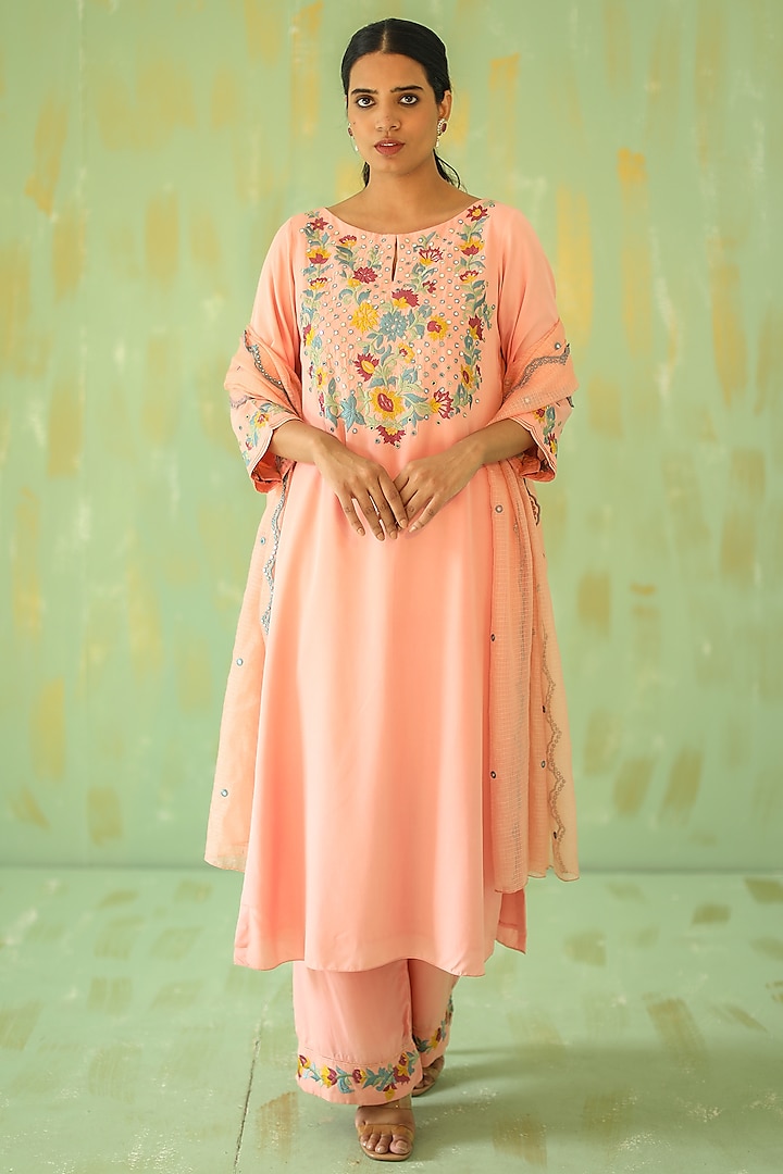 Coral Pink Embroidered Kurta Set by Pouli Pret