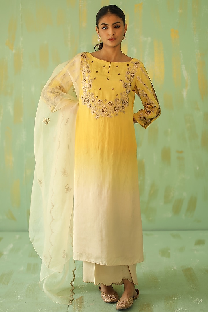 Yellow Ombre Embroidered Kurta Set by Pouli Pret