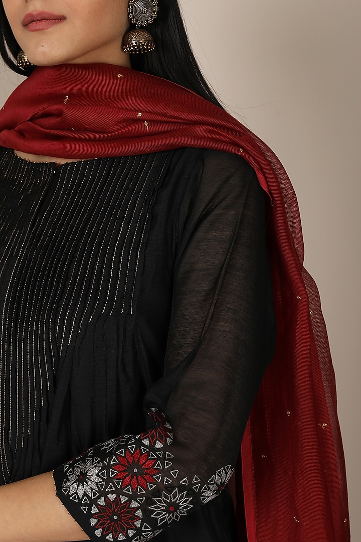 Black & Maroon Embroidered Kurta Set by POULI at Pernia's Pop Up Shop