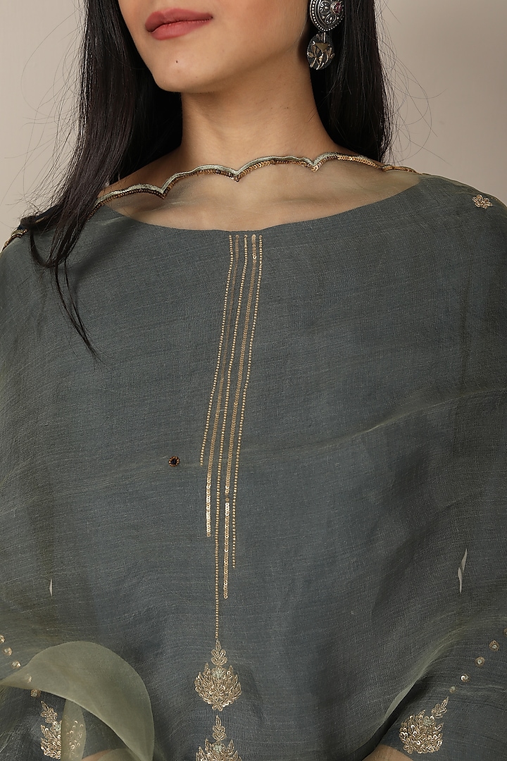 Navy Blue & Mint Green Embroidered Kurta Set by POULI at Pernia's Pop Up Shop
