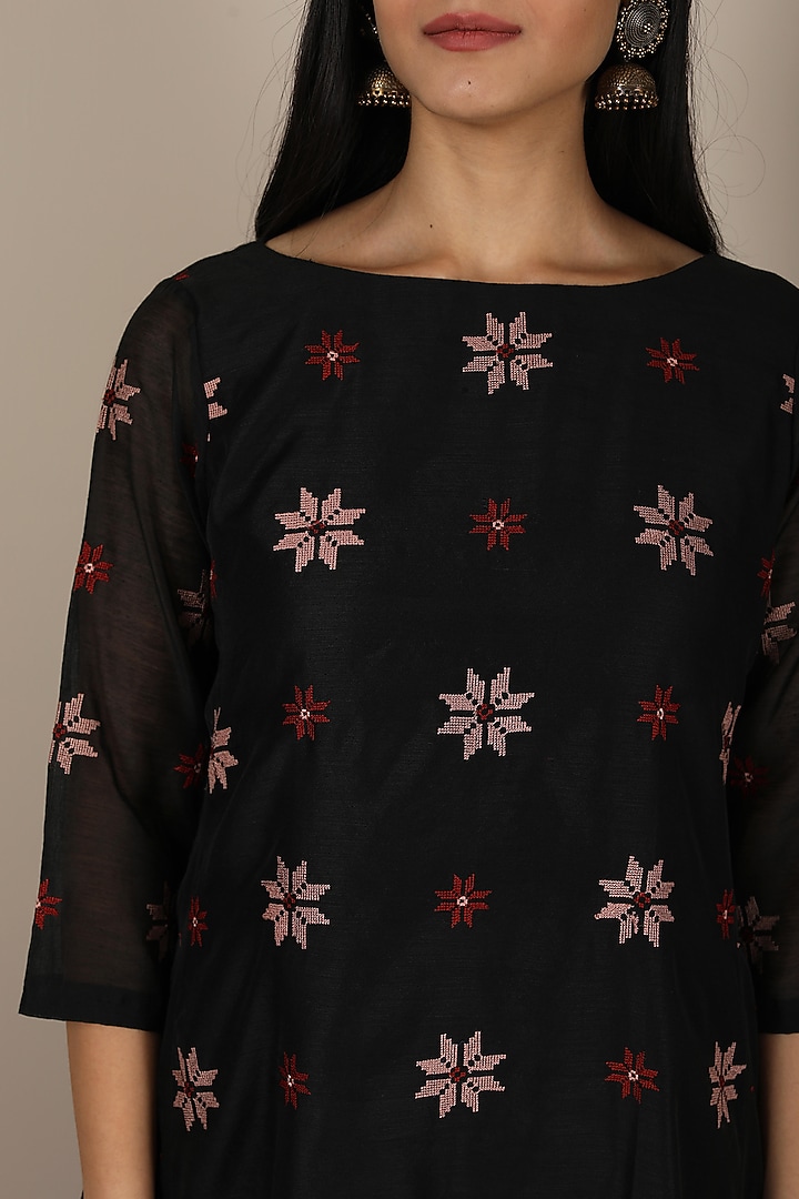 Black Embroidered Kalidar Kurta Set by POULI at Pernia's Pop Up Shop