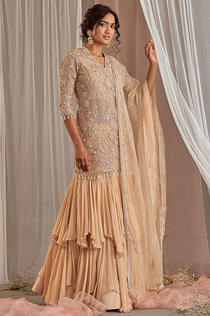Champagne Organza & Georgette Sequins Embroidered Kurta Set by Nidhika Shekhar at Pernia's Pop Up Shop