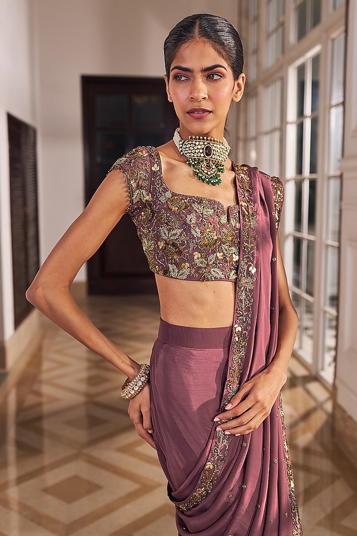 Mouse-Colored Crepe Boota Work Wedding Saree Set by Nidhika Shekhar at Pernia's Pop Up Shop