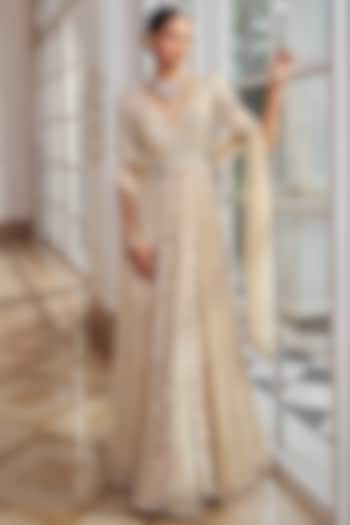 Golden Chanderi & Georgette Bridal Lehenga Set by Nidhika Shekhar at Pernia's Pop Up Shop