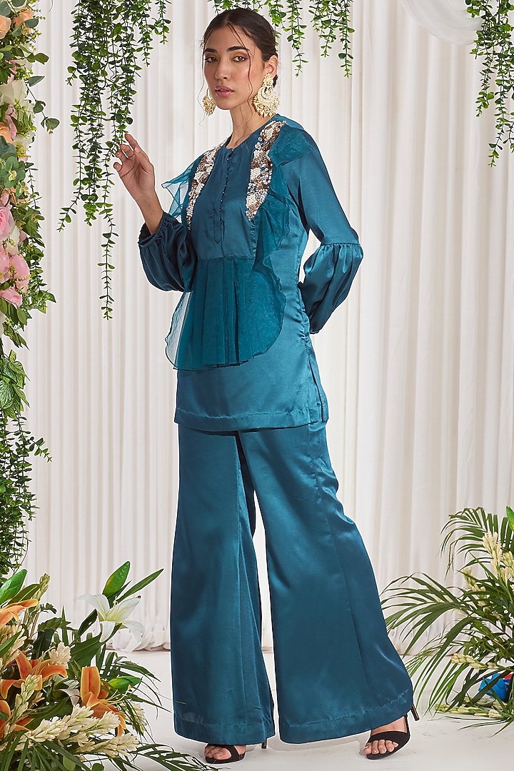 Teal Hand Embroidered Kurta Set by Nidhika Shekhar at Pernia's Pop Up Shop