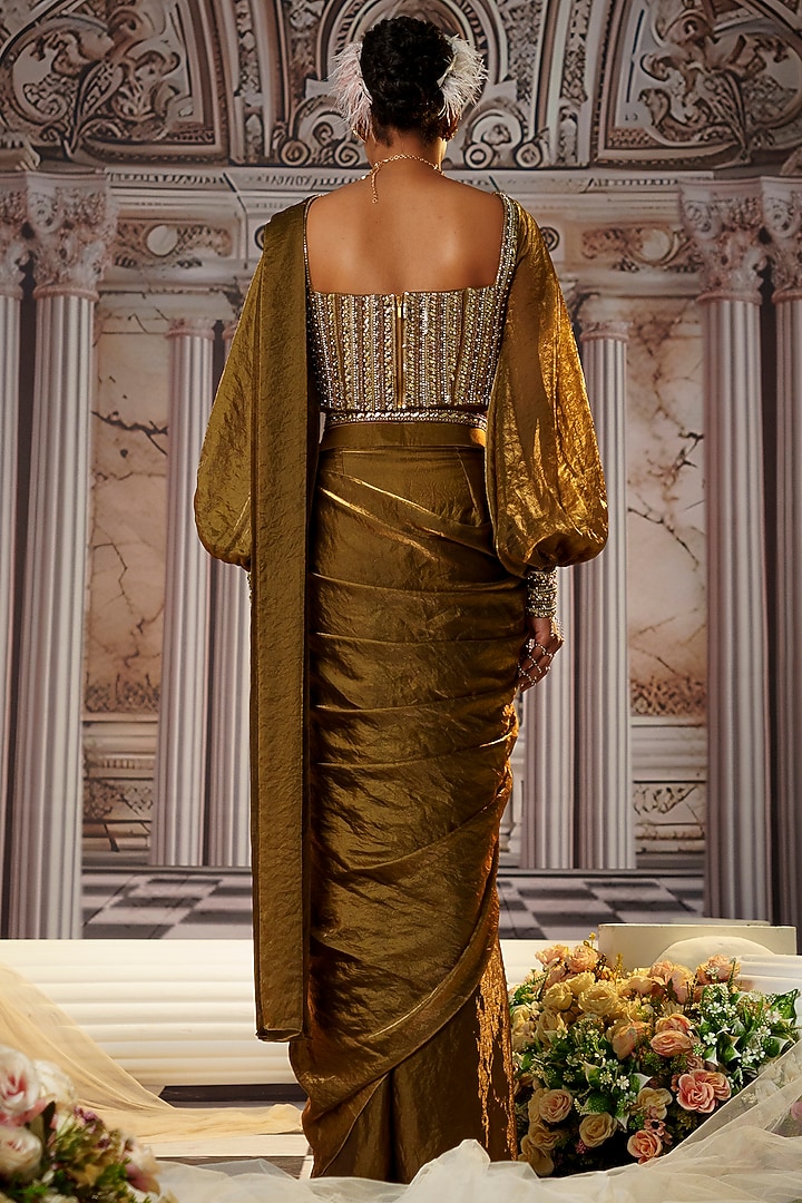 Copper Fendi Organza Embroidered Wedding Saree Set by Nidhika Shekhar at Pernia's Pop Up Shop