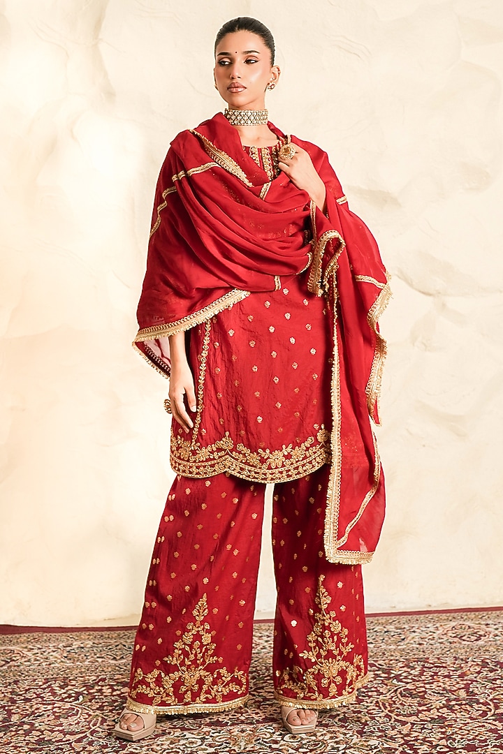 Red Chanderi Zari Embroidered Kurta Set by Nidhika Shekhar at Pernia's Pop Up Shop