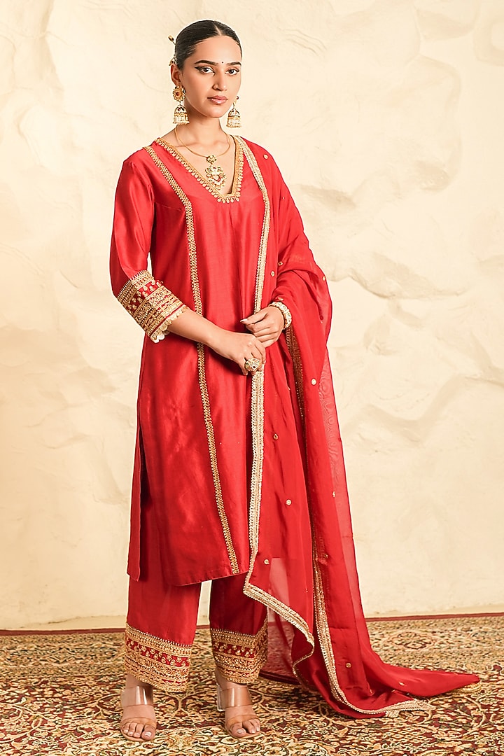 Red Chanderi Zari Embroidered A-Line Kurta Set by Nidhika Shekhar at Pernia's Pop Up Shop