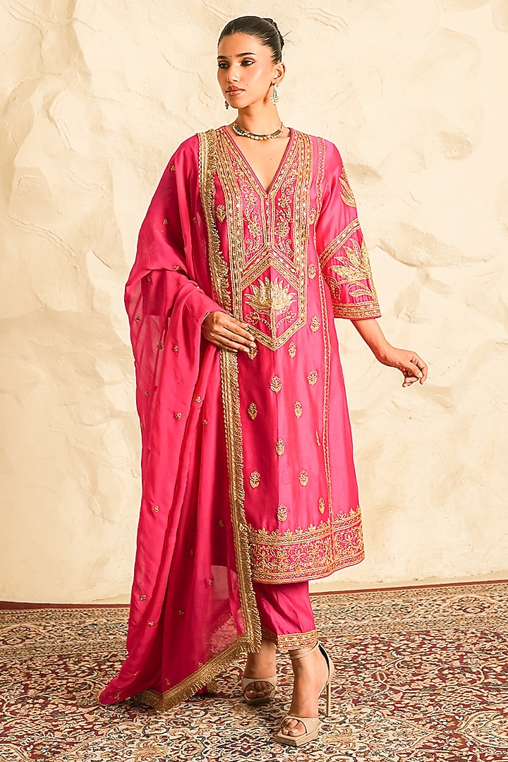 Hot Pink Chanderi Zari Embroidered Kurta Set by Nidhika Shekhar at Pernia's Pop Up Shop
