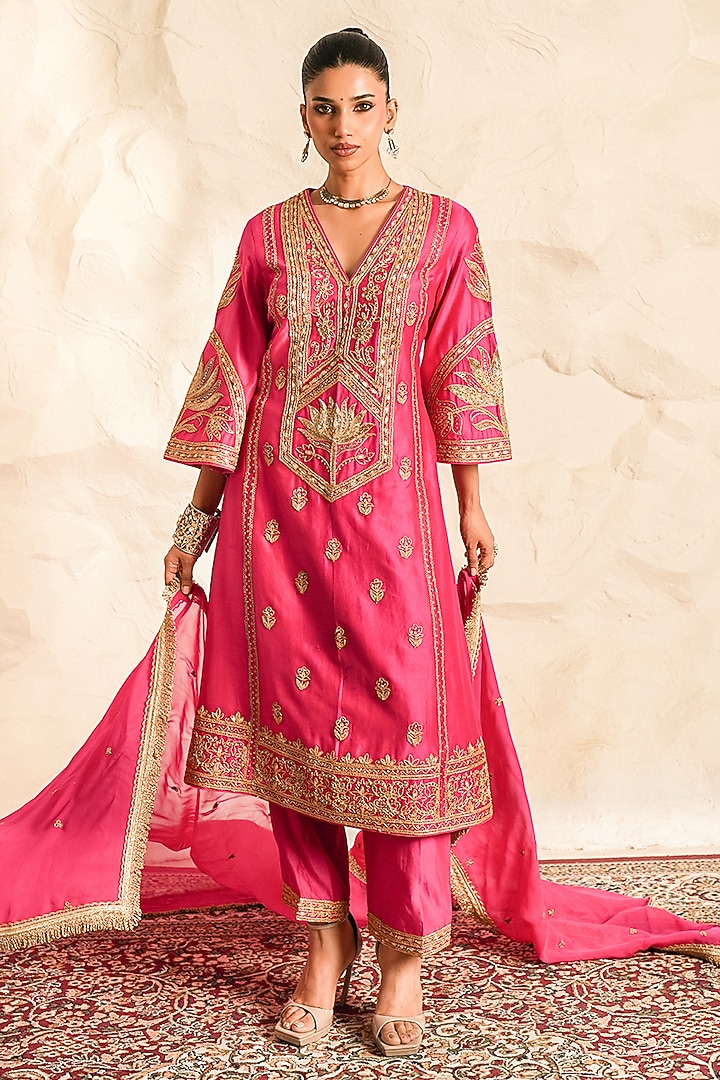 Hot Pink Chanderi Zari Embroidered Kurta Set by Nidhika Shekhar at Pernia's Pop Up Shop