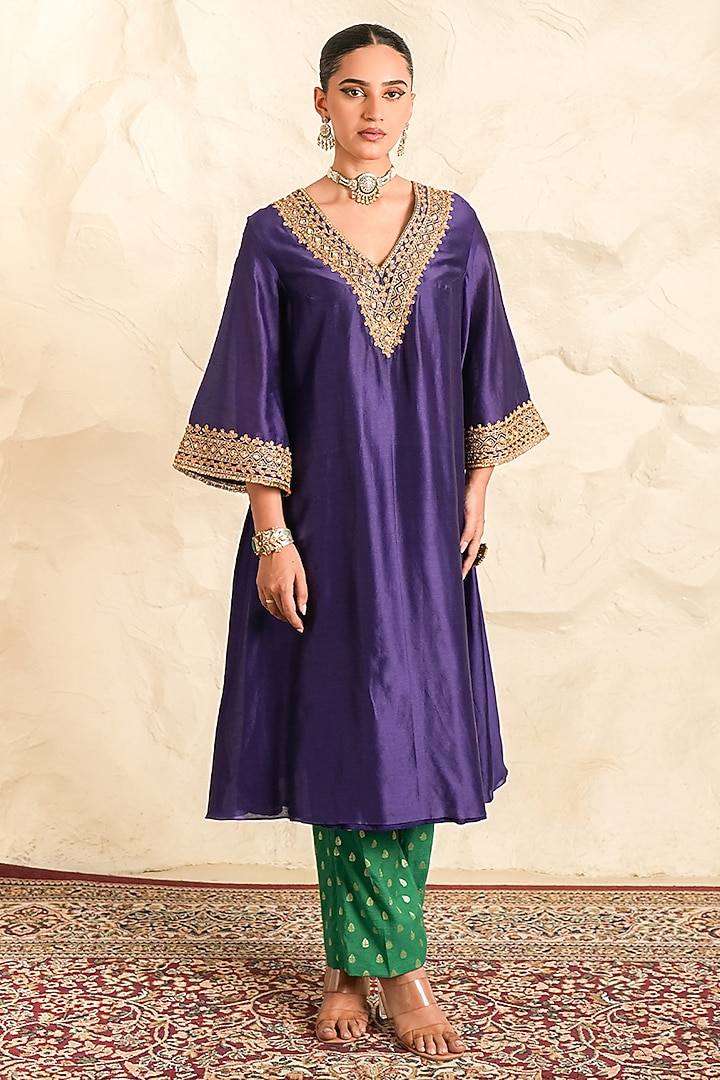 Purple Chanderi Embroidered Kurta Set by Nidhika Shekhar at Pernia's Pop Up Shop