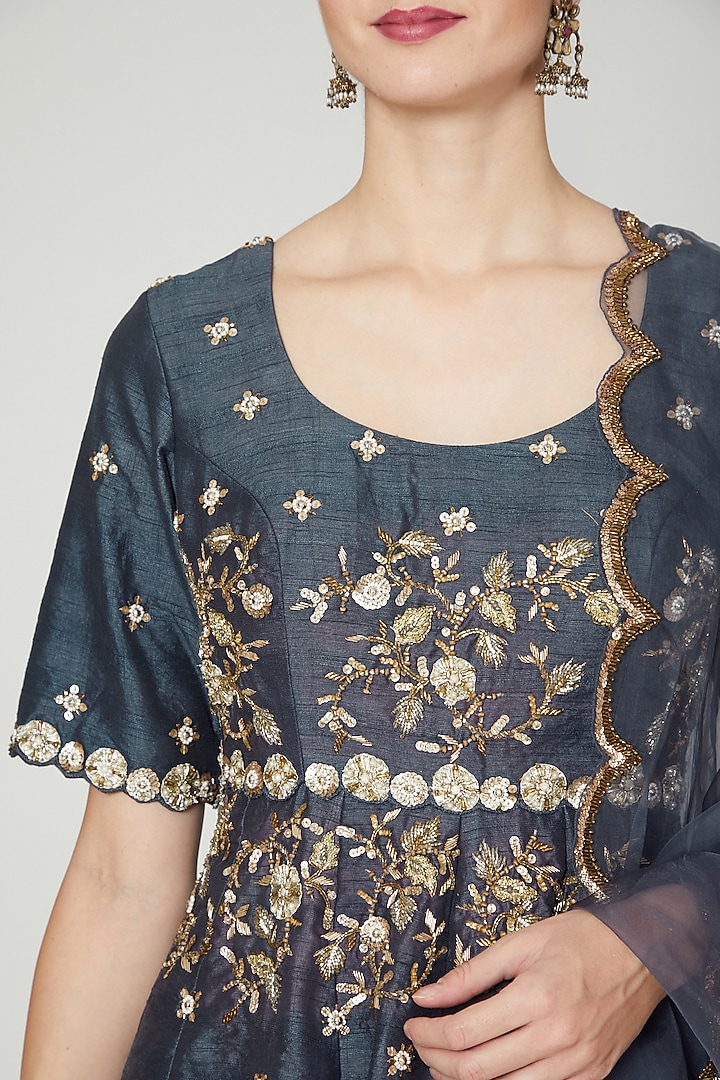 Grey Crinkled Georgette Wedding Lehenga Set by Nidhika Shekhar at Pernia's Pop Up Shop