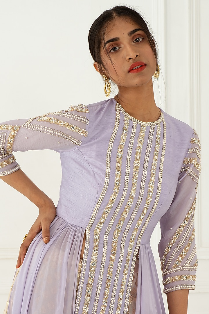 Lilac Hand Embroidered Kurta Set by Nidhika Shekhar at Pernia's Pop Up Shop