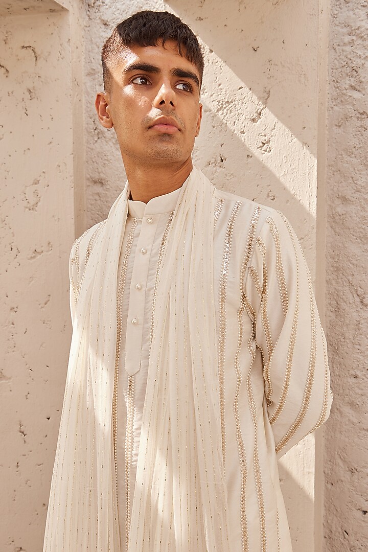 Ivory Silk & Foil Georgette Embroidered Kurta Set by Nidhika Shekhar Men at Pernia's Pop Up Shop