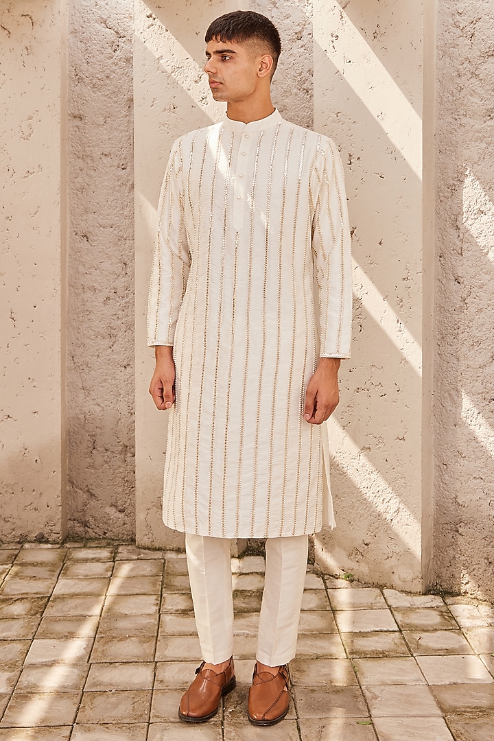 Ivory Silk & Foil Georgette Embroidered Kurta Set by Nidhika Shekhar Men at Pernia's Pop Up Shop