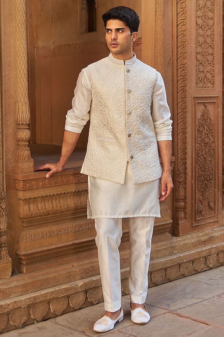 Ivory Cotton Silk & Silk Bundi Jacket by Nidhika Shekhar Men at Pernia's Pop Up Shop