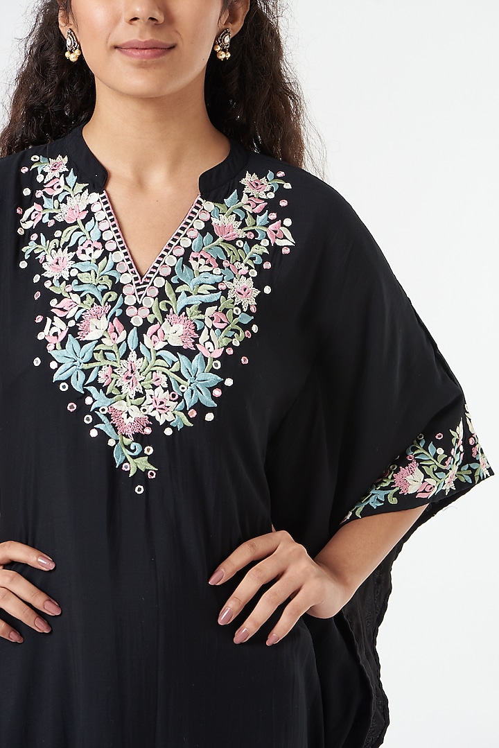 Black Embroidered Kaftan by POULI at Pernia's Pop Up Shop