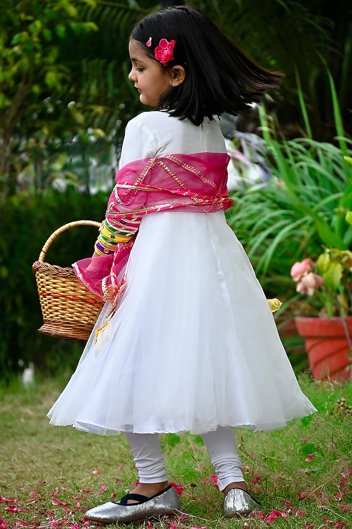 White Anarkali Set With Mirror Work For Girls by Nadaan Parindey at Pernia's Pop Up Shop