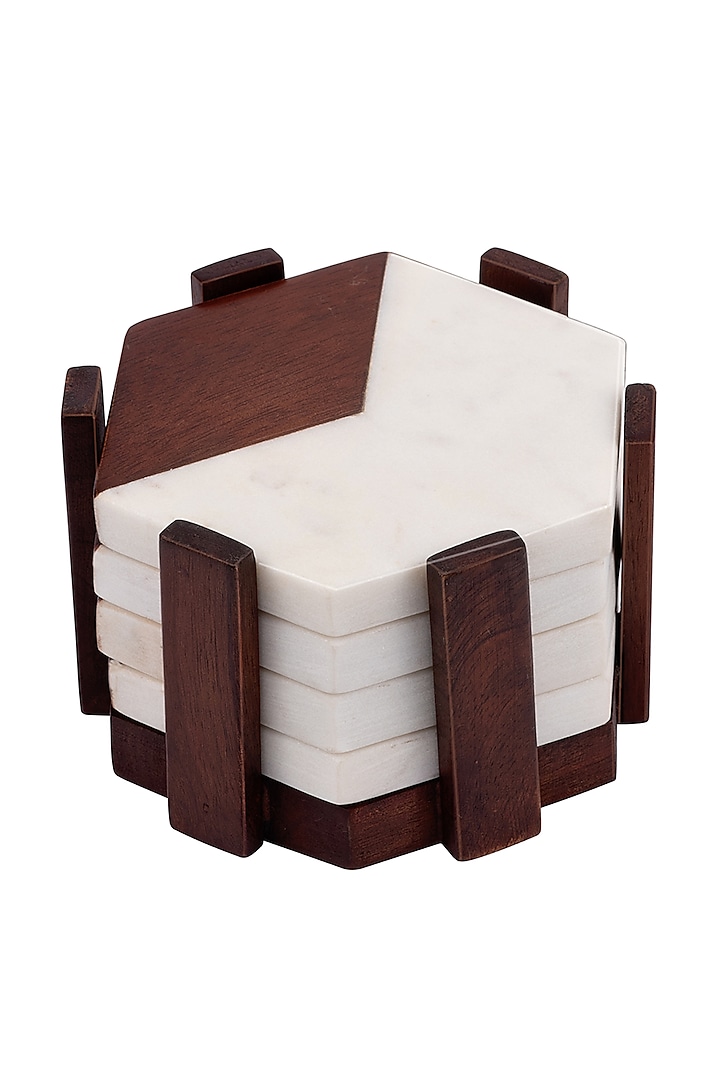 Brown Mango Wood & Marble Coasters With Coaster Stand (Set of 5) by HOUSE OF NEEBA