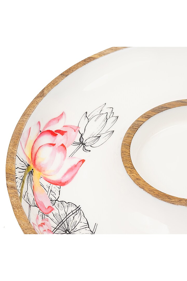 White & Pink Mango Wood Printed Chip & Dip Platter by HOUSE OF NEEBA at Pernia's Pop Up Shop