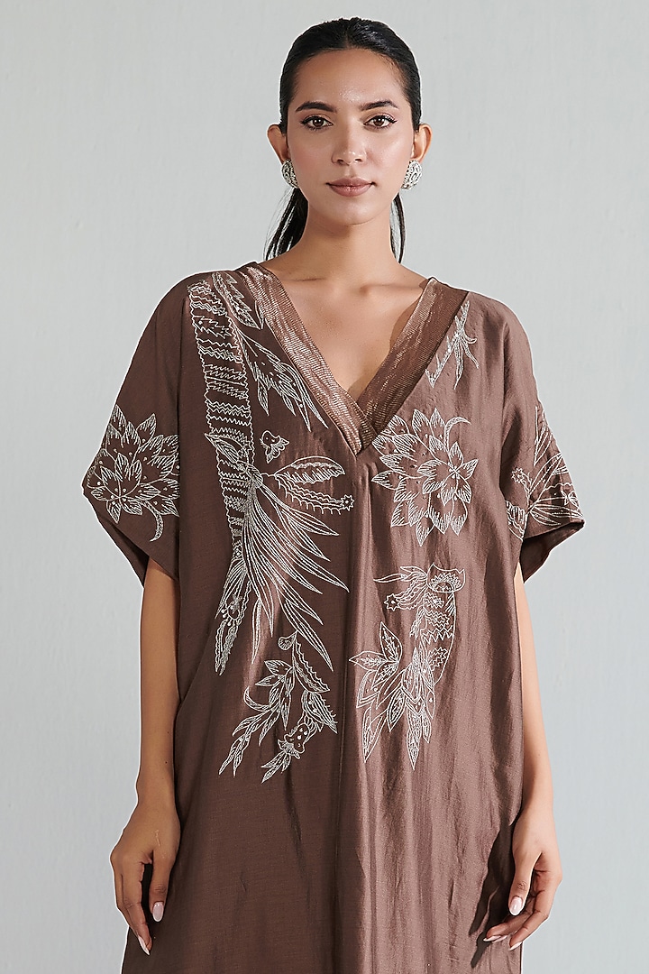 Brown Chanderi Embroidered Kurta Set by Neelu Sethi at Pernia's Pop Up Shop