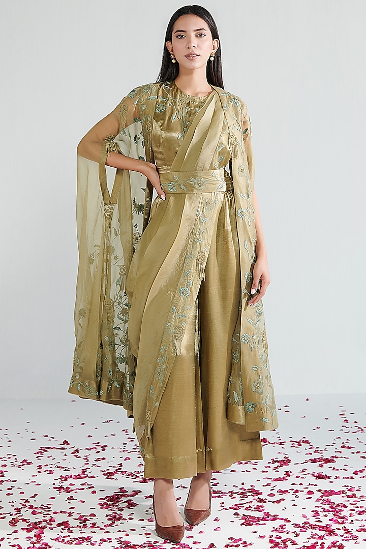 Sage Green Organza Embroidered Cape Set by Neelu Sethi at Pernia's Pop Up Shop