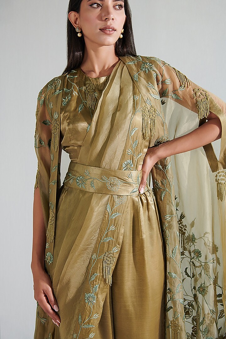 Sage Green Organza Embroidered Cape Set by Neelu Sethi at Pernia's Pop Up Shop