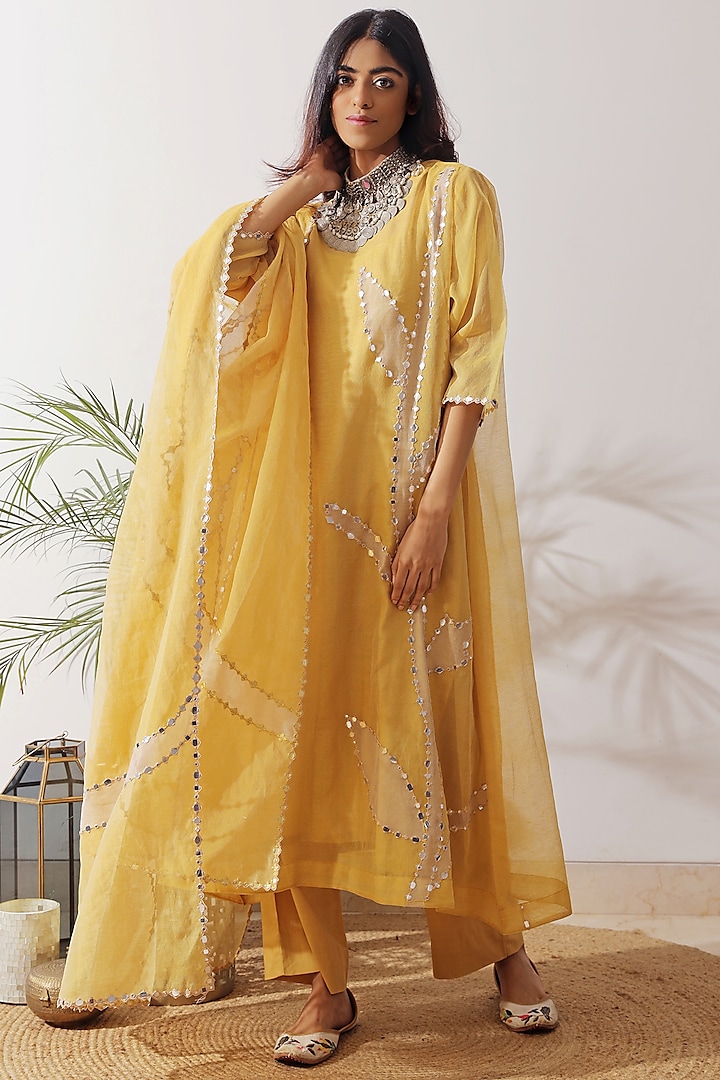 Yellow Embroidered Kurta Set by Neelu Sethi
