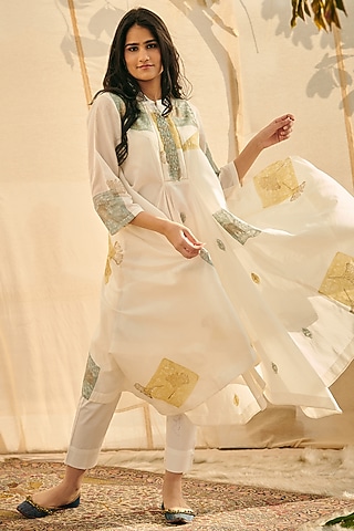 White Hand Block Printed Kurta Set by Neelu Sethi