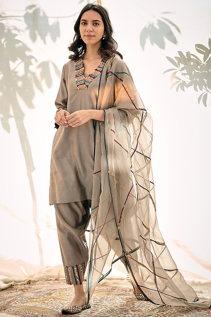 Grey Handloom Chanderi Kurta Set by Neelu Sethi