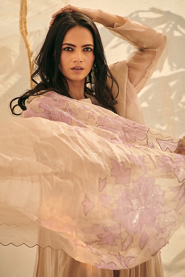 Nude Pink Hand Embroidered Kurta Set by Neelu Sethi at Pernia's Pop Up Shop