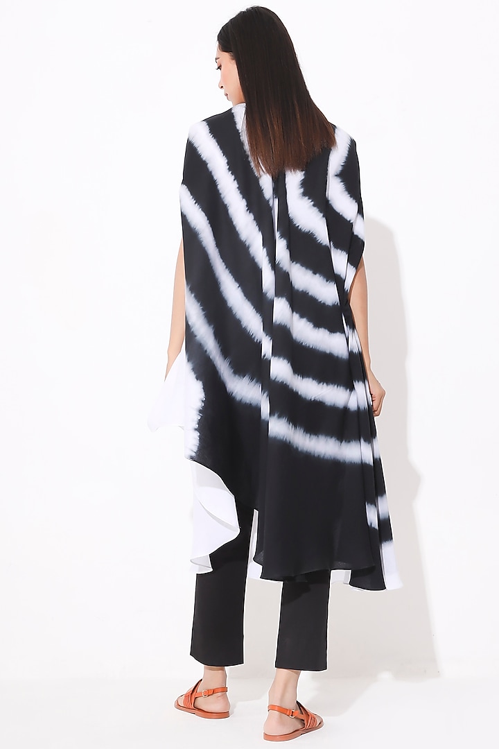 Black Tie-Dye Kurta Set by Neelu Sethi at Pernia's Pop Up Shop