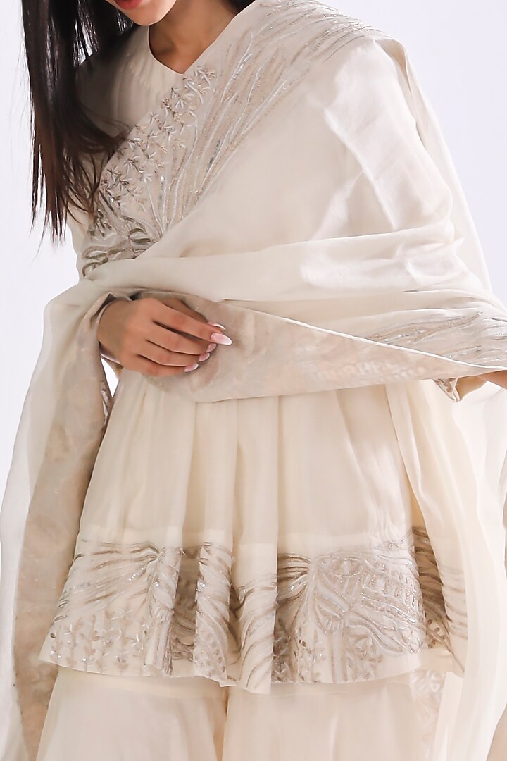 Off White Embroidered Gharara Set by Neelu Sethi at Pernia's Pop Up Shop