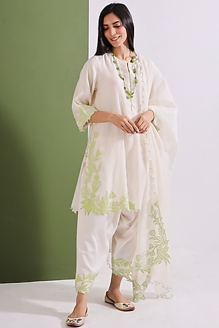 Off White Chanderi Kurta Set by Neelu Sethi