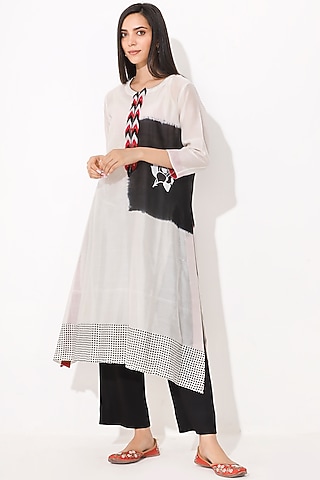 White Printed Kurta Set by Neelu Sethi
