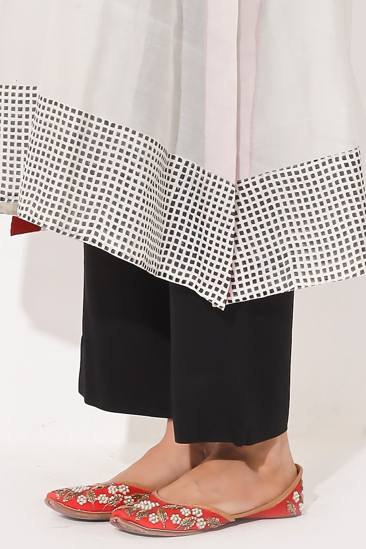 White Printed Kurta Set by Neelu Sethi at Pernia's Pop Up Shop