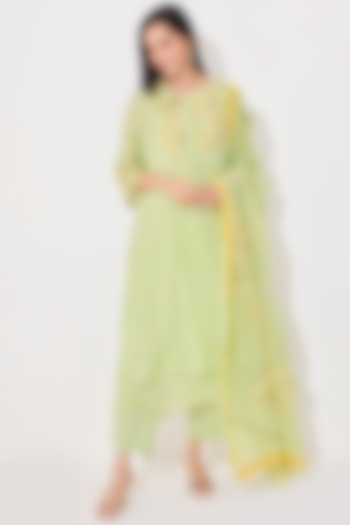 Lime Green Embroidered Kurta Set by Neelu Sethi at Pernia's Pop Up Shop