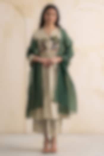 Ivory Dupion Silk Thread Embroidered Kurta Set by Neelu and Manvi at Pernia's Pop Up Shop