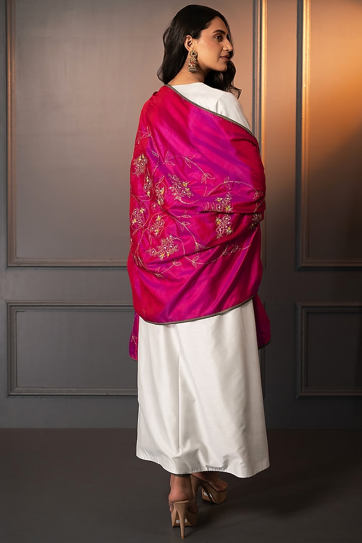 Light Blue Cotton Silk Hand Embroidered Kurta Set by Neelu and Manvi at Pernia's Pop Up Shop
