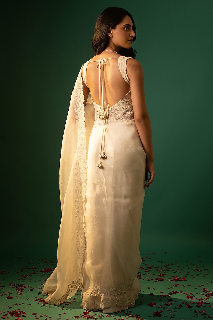 Ivory Organza Thread Work Wedding Saree Set by Neelu and Manvi at Pernia's Pop Up Shop