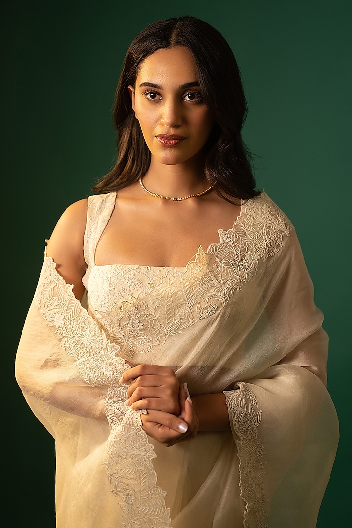 Ivory Organza Thread Work Wedding Saree Set by Neelu and Manvi at Pernia's Pop Up Shop